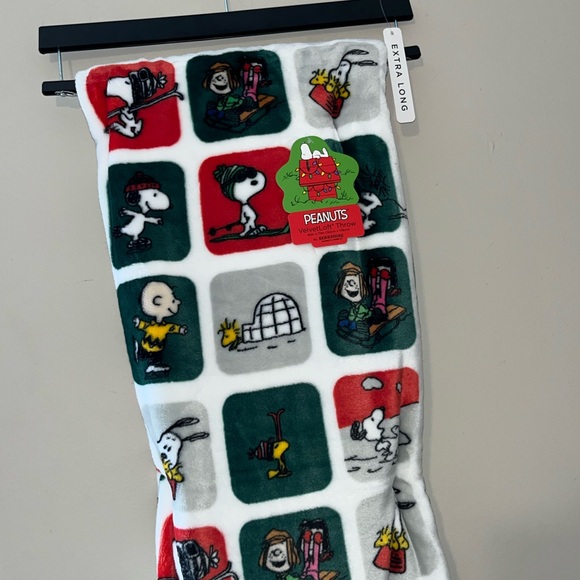 Snoopy Throw Blanket Charlie Brown Christmas Woodstock🎄🔴🟢 Peanuts Soft Xmas - Picture 2 of 8